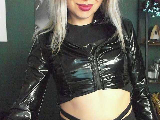 xxHeidiLove live cam on BongaCams