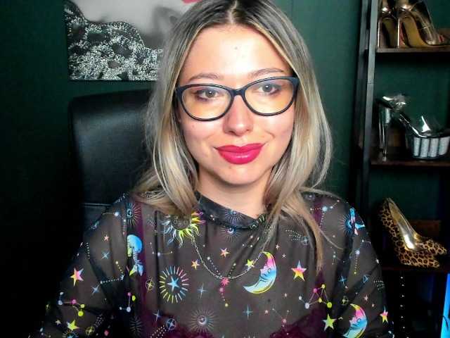 xxHeidiLove live cam on BongaCams