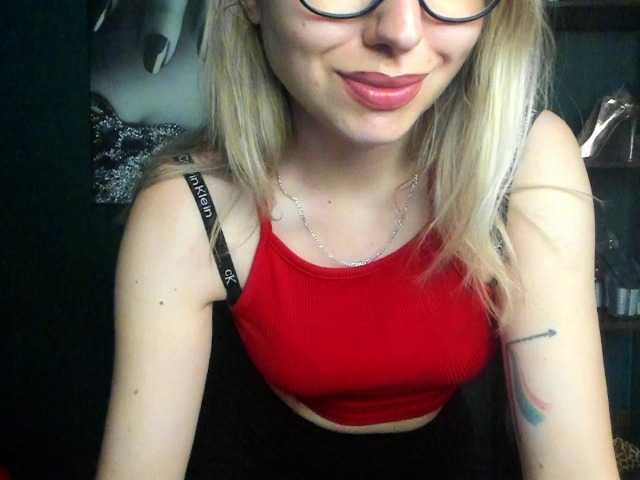 xxHeidiLove live cam on BongaCams