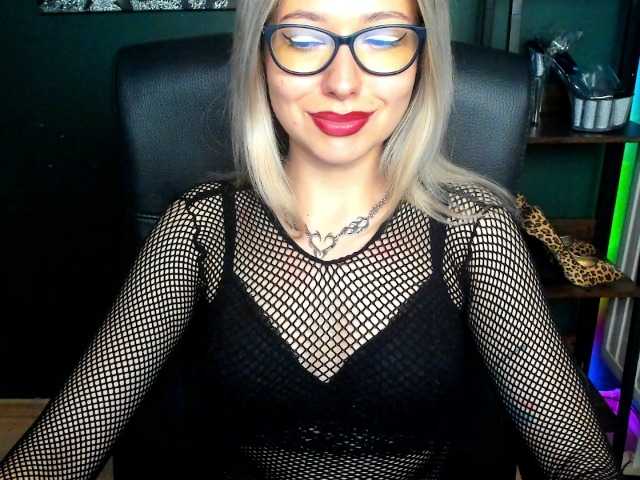 xxHeidiLove live cam on BongaCams