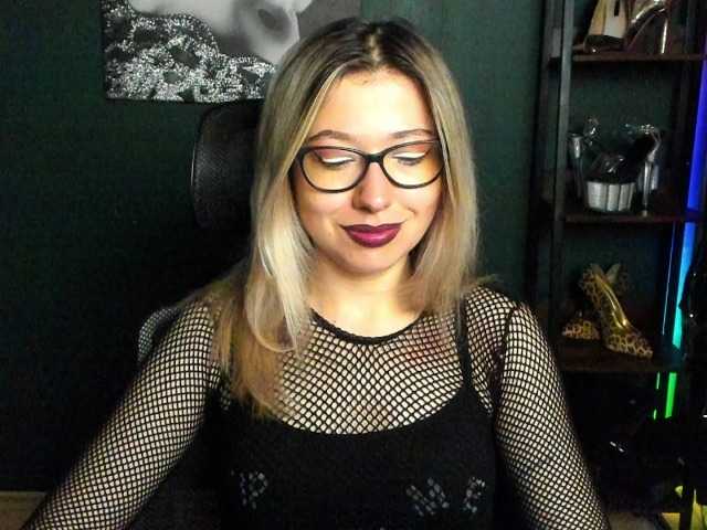 xxHeidiLove live cam on BongaCams