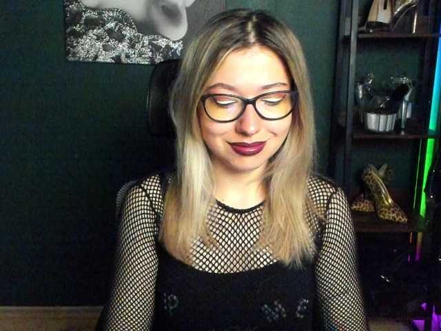 xxHeidiLove live cam on BongaCams