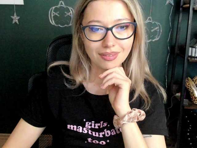xxHeidiLove live cam on BongaCams
