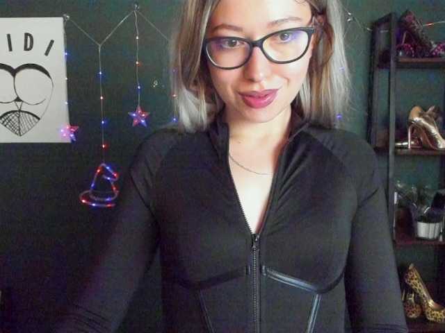 xxHeidiLove live cam on BongaCams