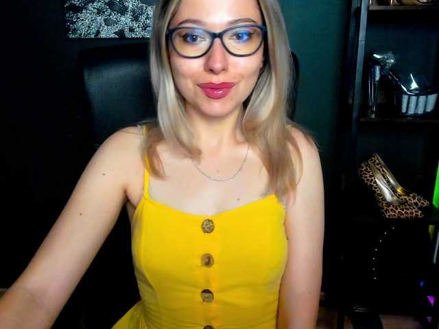 xxHeidiLove live cam on BongaCams