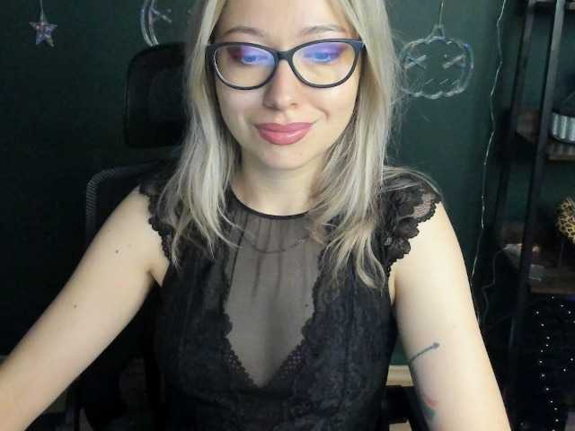 xxHeidiLove live cam on BongaCams