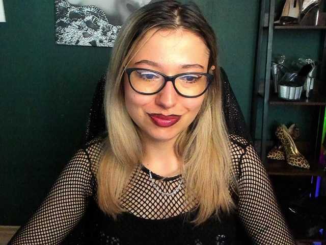 xxHeidiLove live cam on BongaCams