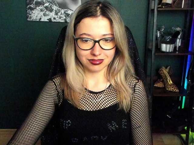 xxHeidiLove live cam on BongaCams