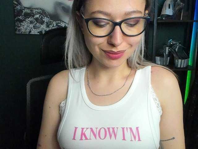 xxHeidiLove live cam on BongaCams