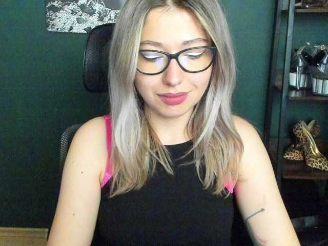 xxHeidiLove live cam on BongaCams