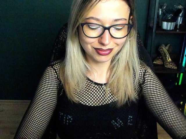 xxHeidiLove live cam on BongaCams