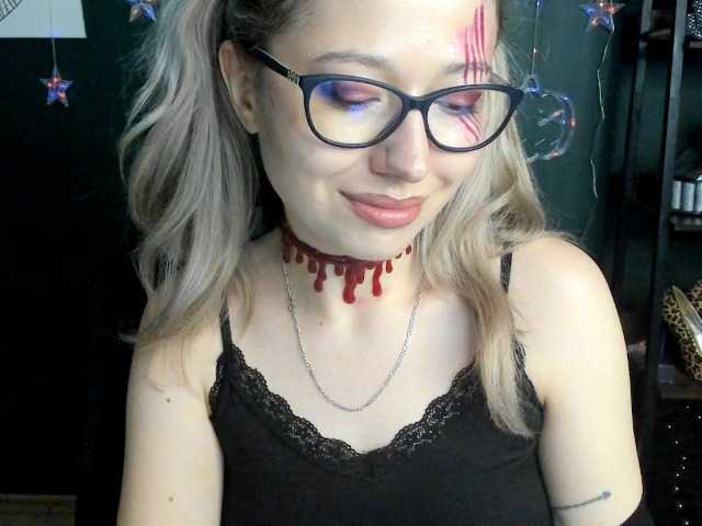 xxHeidiLove live cam on BongaCams