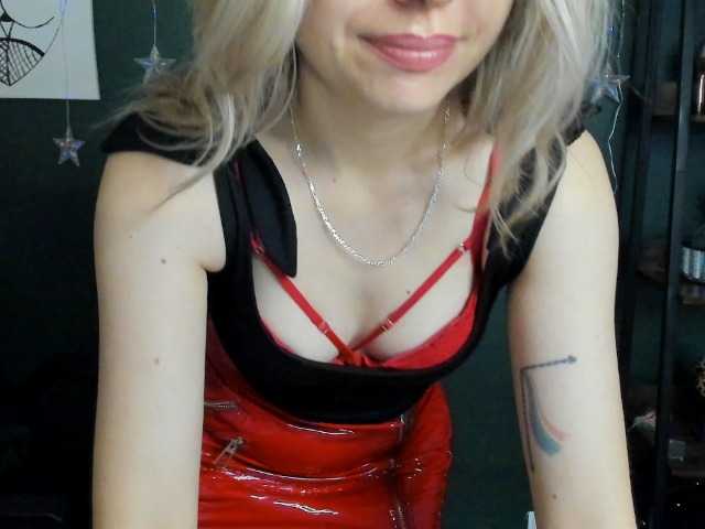 xxHeidiLove live cam on BongaCams