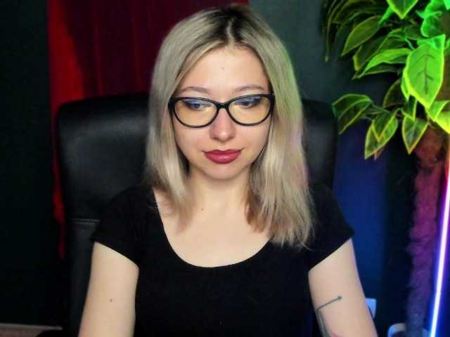 xxHeidiLove live cam on BongaCams