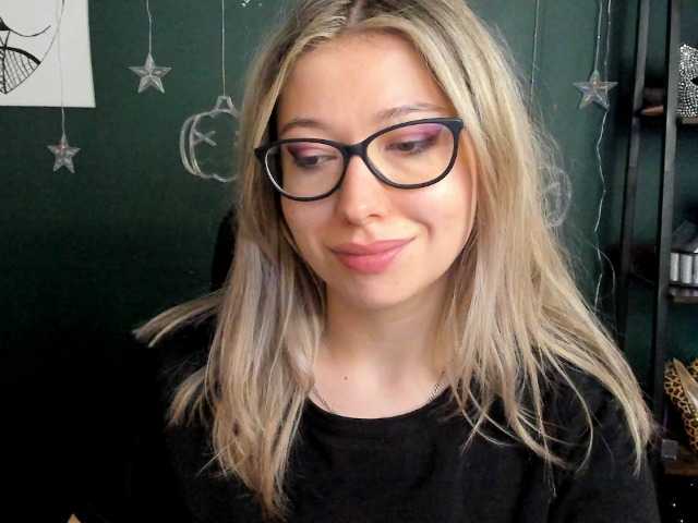 xxHeidiLove live cam on BongaCams