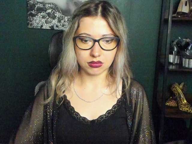 xxHeidiLove live cam on BongaCams