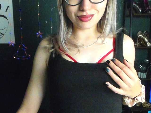 xxHeidiLove webcam bongacams model stream image