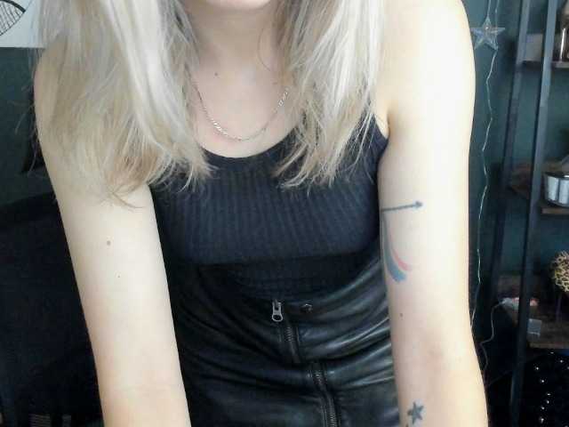 xxHeidiLove live cam on BongaCams