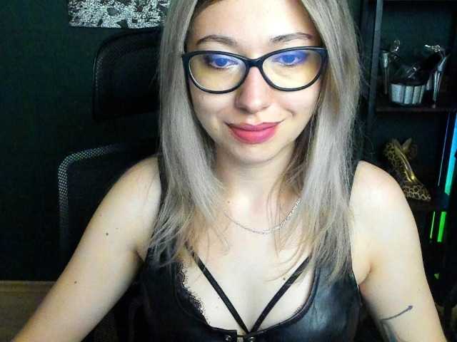 xxHeidiLove live cam on BongaCams