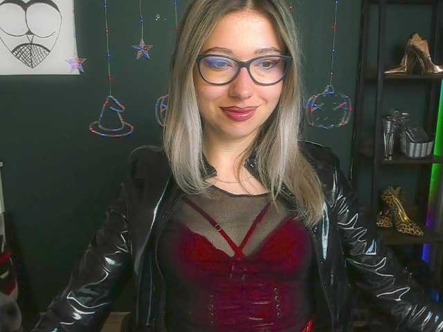 xxHeidiLove live cam on BongaCams