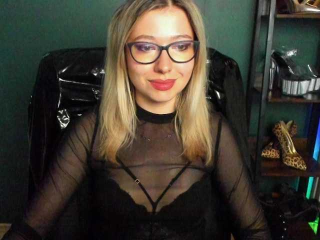 xxHeidiLove live cam on BongaCams
