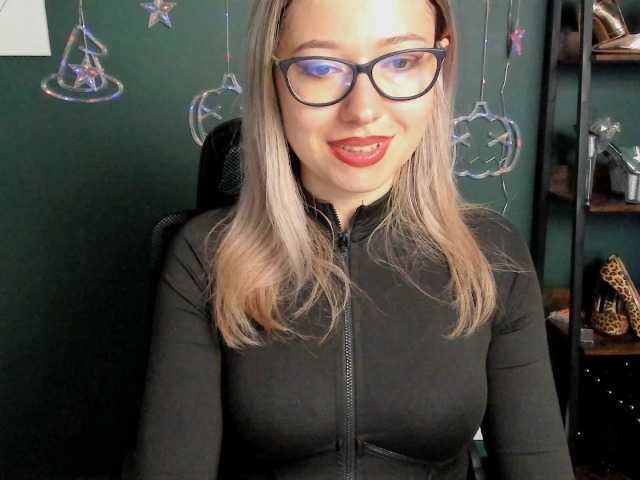 xxHeidiLove live cam on BongaCams