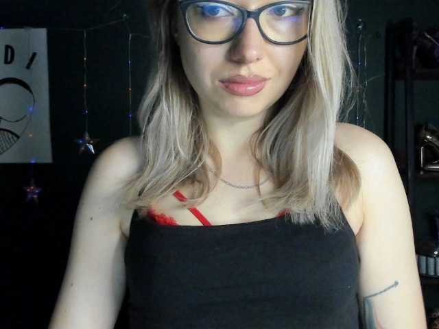 xxHeidiLove live cam on BongaCams