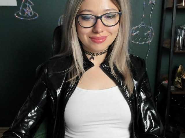 xxHeidiLove live cam on BongaCams