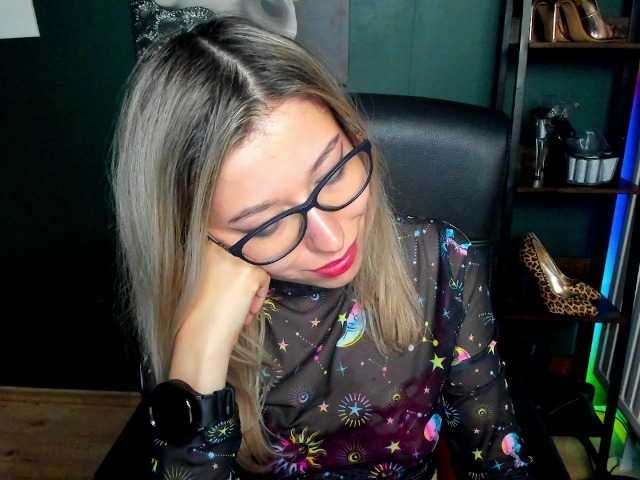 xxHeidiLove live cam on BongaCams