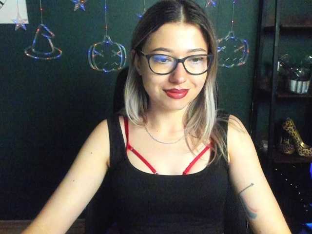 xxHeidiLove live cam on BongaCams