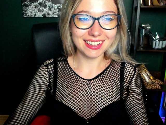 xxHeidiLove live cam on BongaCams
