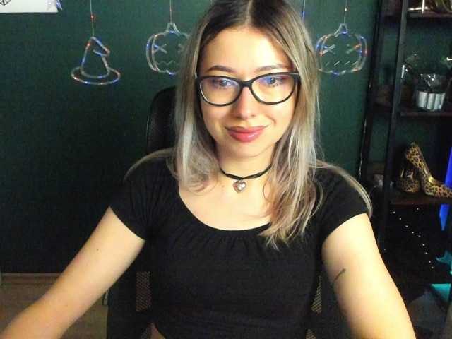 xxHeidiLove live cam on BongaCams
