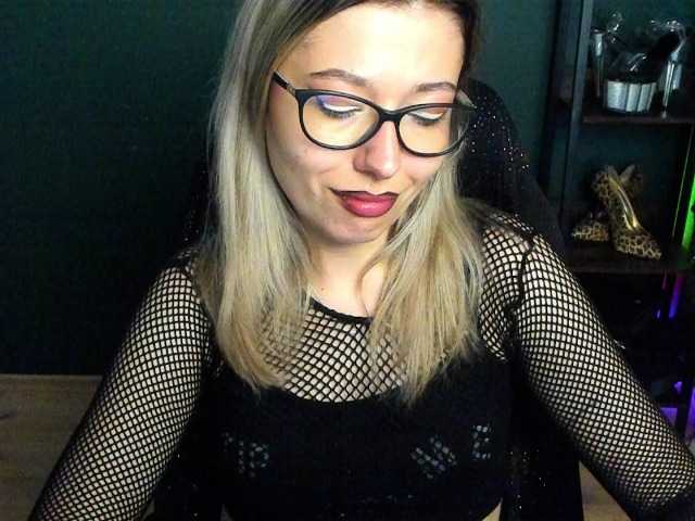 xxHeidiLove live cam on BongaCams