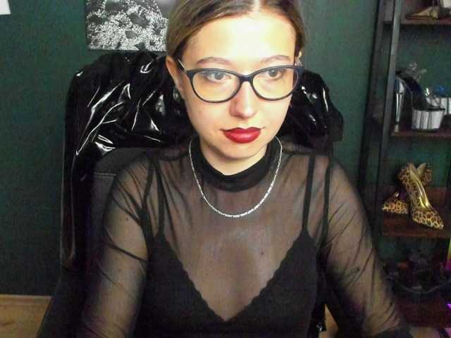xxHeidiLove live cam on BongaCams