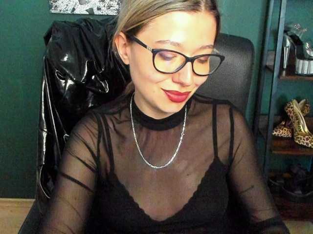 xxHeidiLove live cam on BongaCams