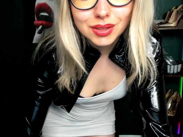 xxHeidiLove live cam on BongaCams