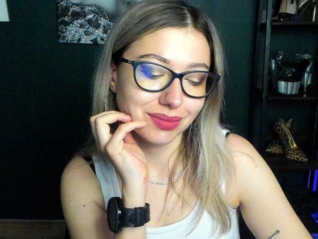 xxHeidiLove live cam on BongaCams