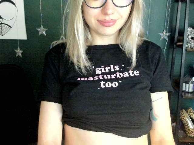 xxHeidiLove live cam on BongaCams