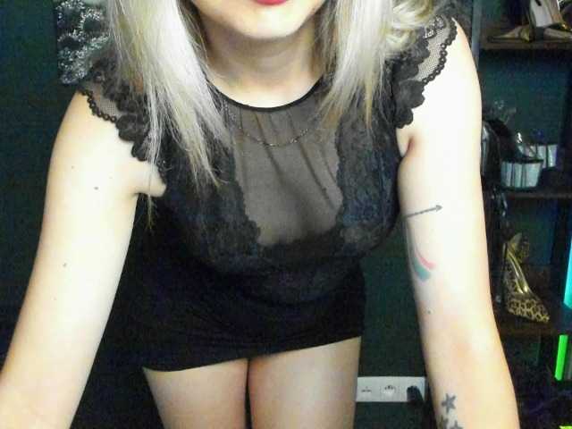xxHeidiLove live cam on BongaCams
