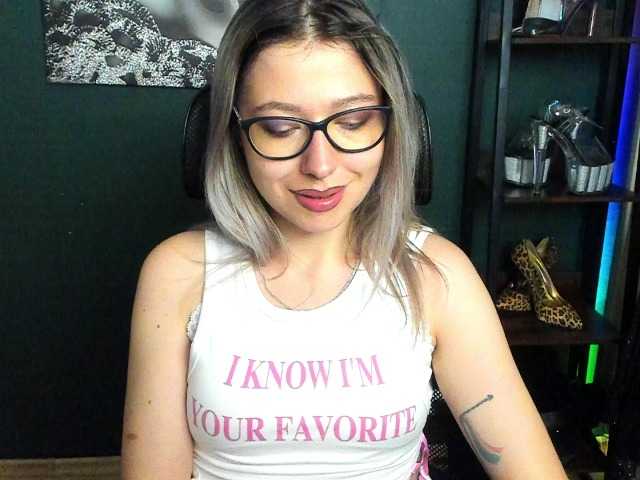 xxHeidiLove live cam on BongaCams