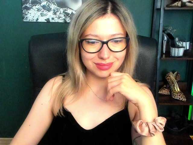 xxHeidiLove live cam on BongaCams