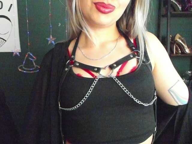 xxHeidiLove live cam on BongaCams