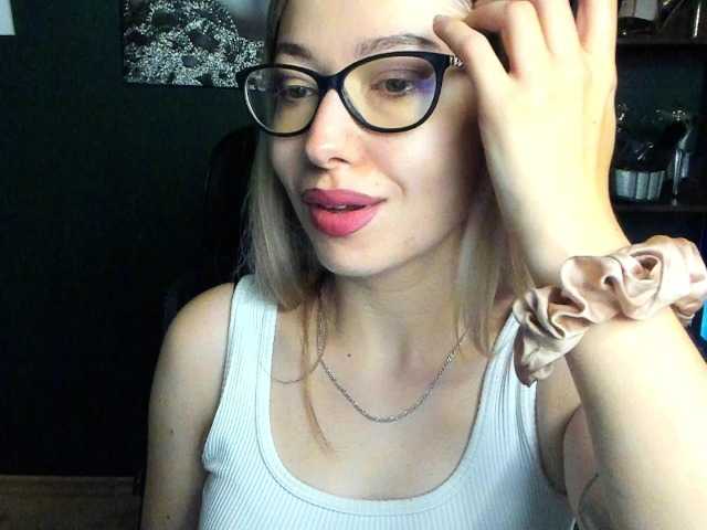 xxHeidiLove live cam on BongaCams