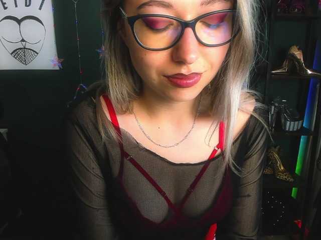 xxHeidiLove live cam on BongaCams