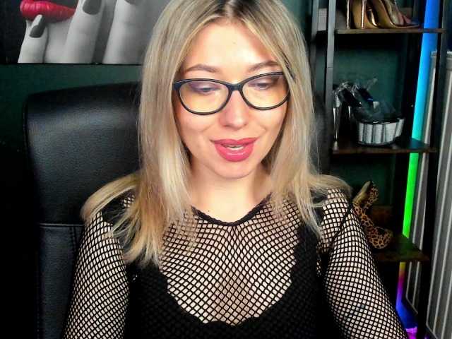 xxHeidiLove live cam on BongaCams