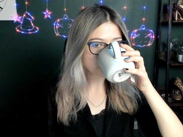 xxHeidiLove, en directo ahora en BongaCams