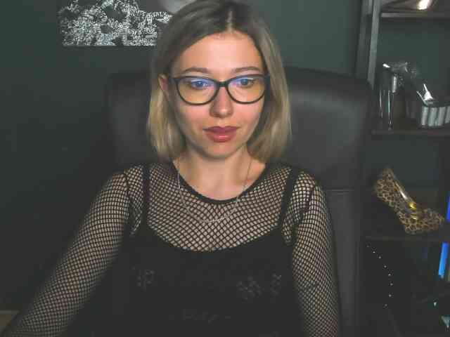 Model: xxHeidiLove