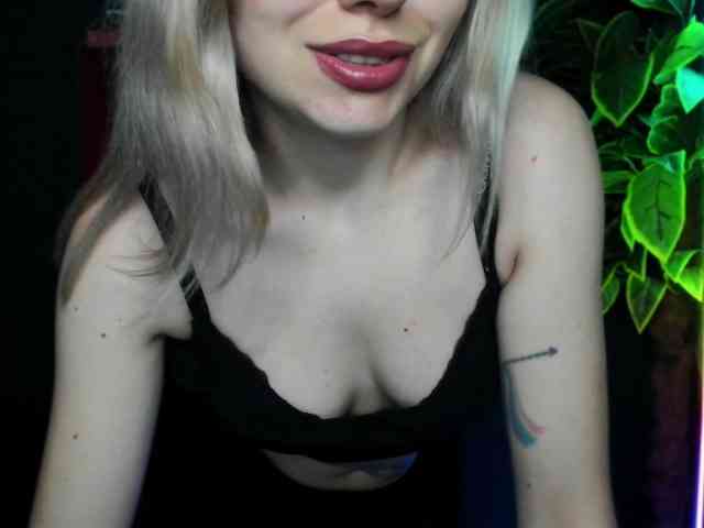 Model: xxHeidiLove