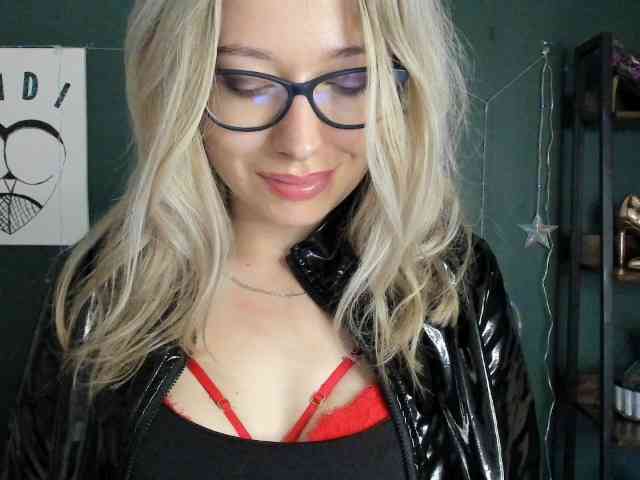 Model: xxHeidiLove