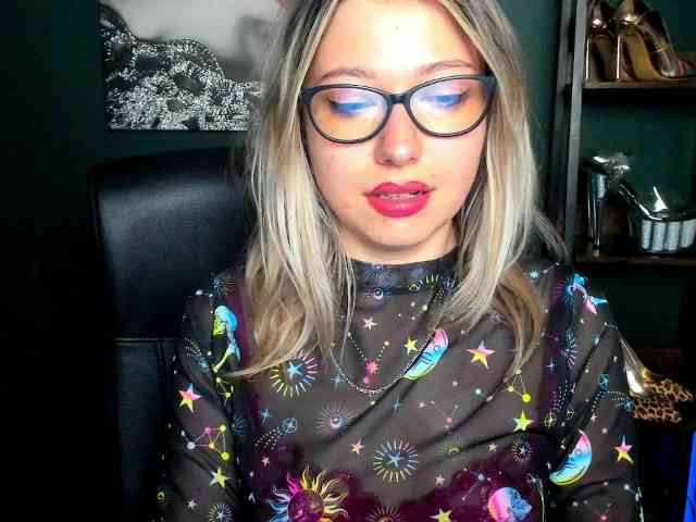 Model: xxHeidiLove